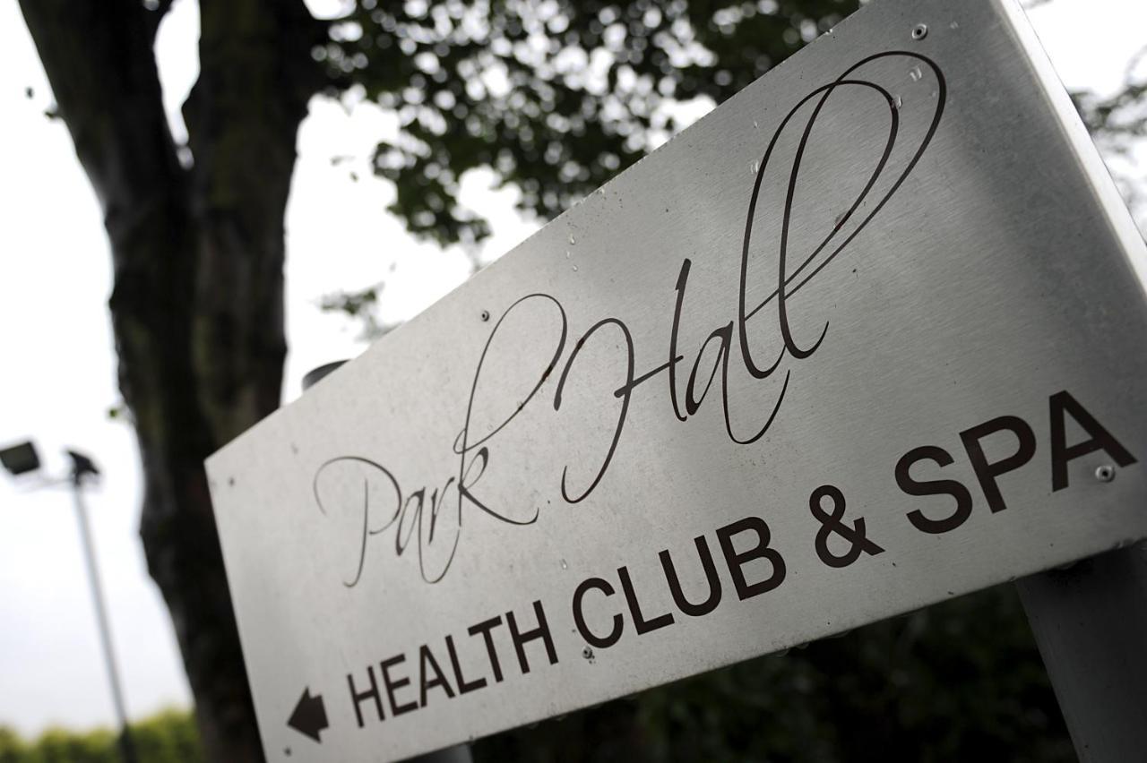 Park Hall Hotel And Spa Wolverhampton Eksteriør billede