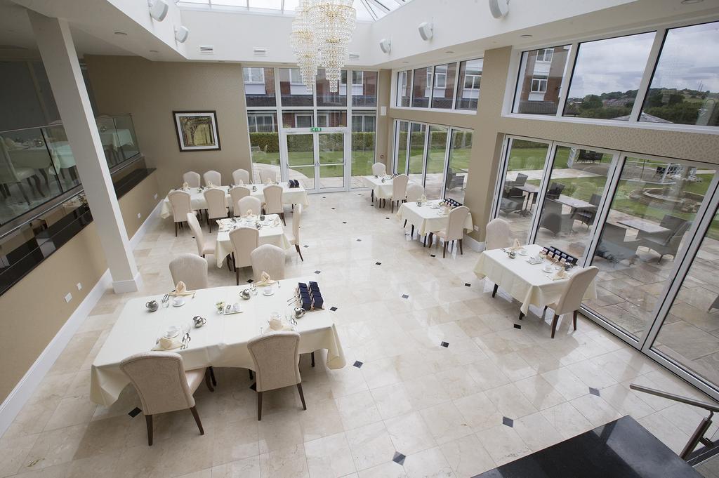 Park Hall Hotel And Spa Wolverhampton Eksteriør billede
