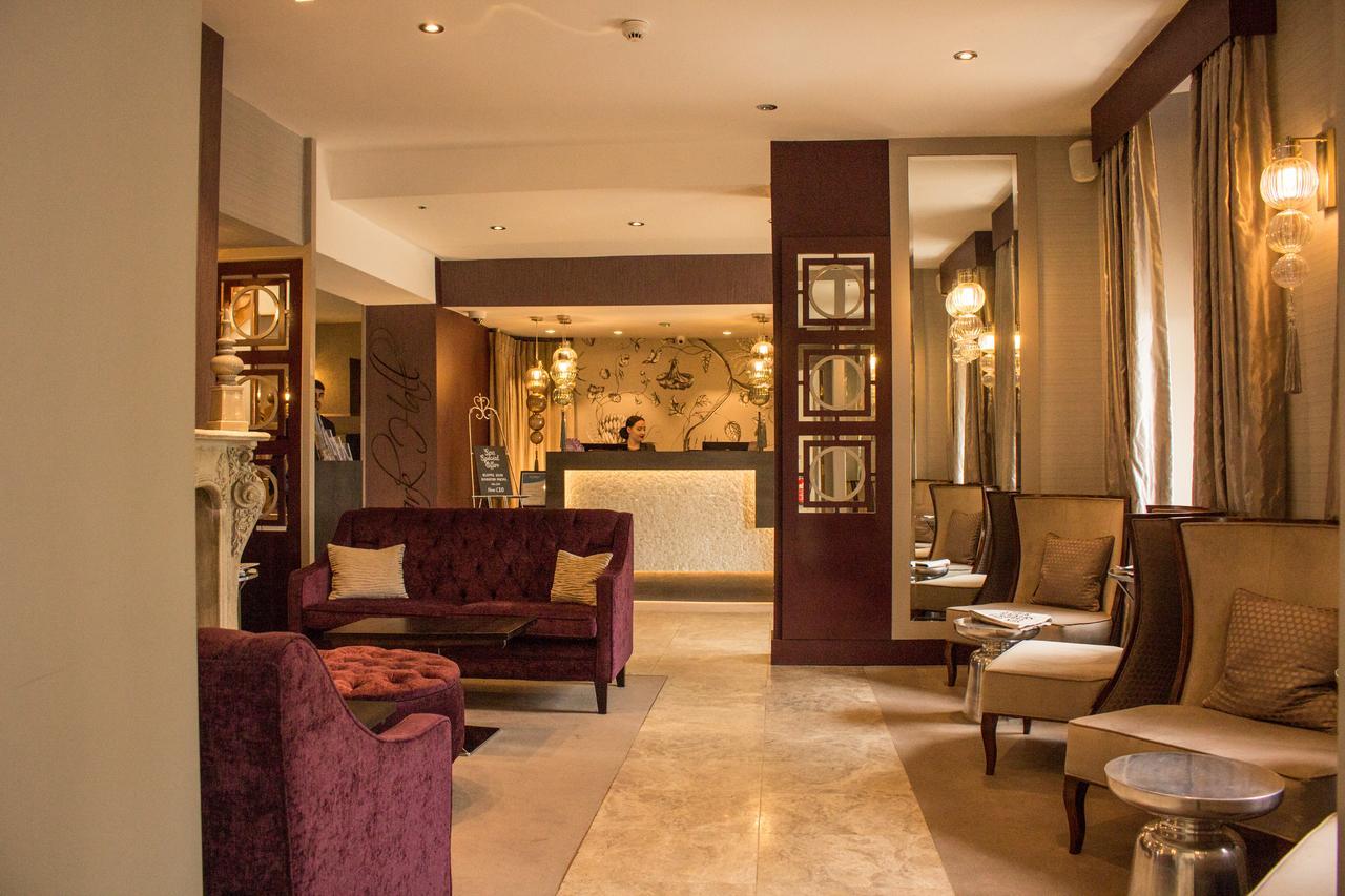Park Hall Hotel And Spa Wolverhampton Eksteriør billede